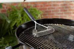 Weber® Driezijdige Borstel - Klein, 30 Cm 5 Weber® Driezijdige Borstel - Klein, 30 Cm -Weber BBQ Wereld weber driezijdige borstel 1615542805 l